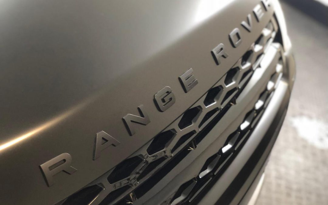 Range Rover Evoque Satin Black