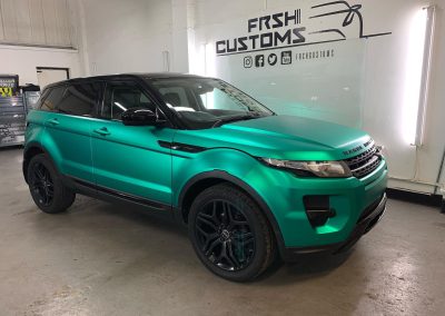 Range Rover Evoque in Satin Emerald Green - Image 04