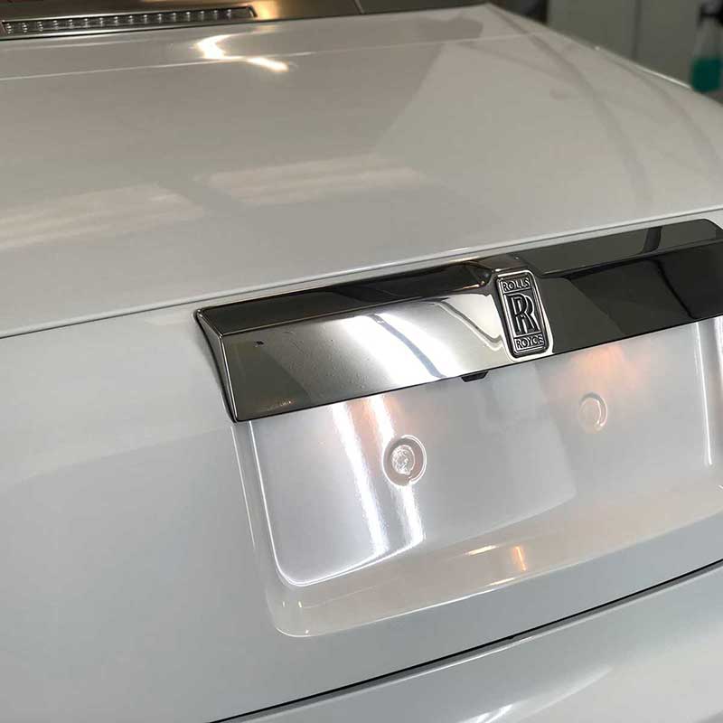 Wrapping a prestigious Rolls Royce