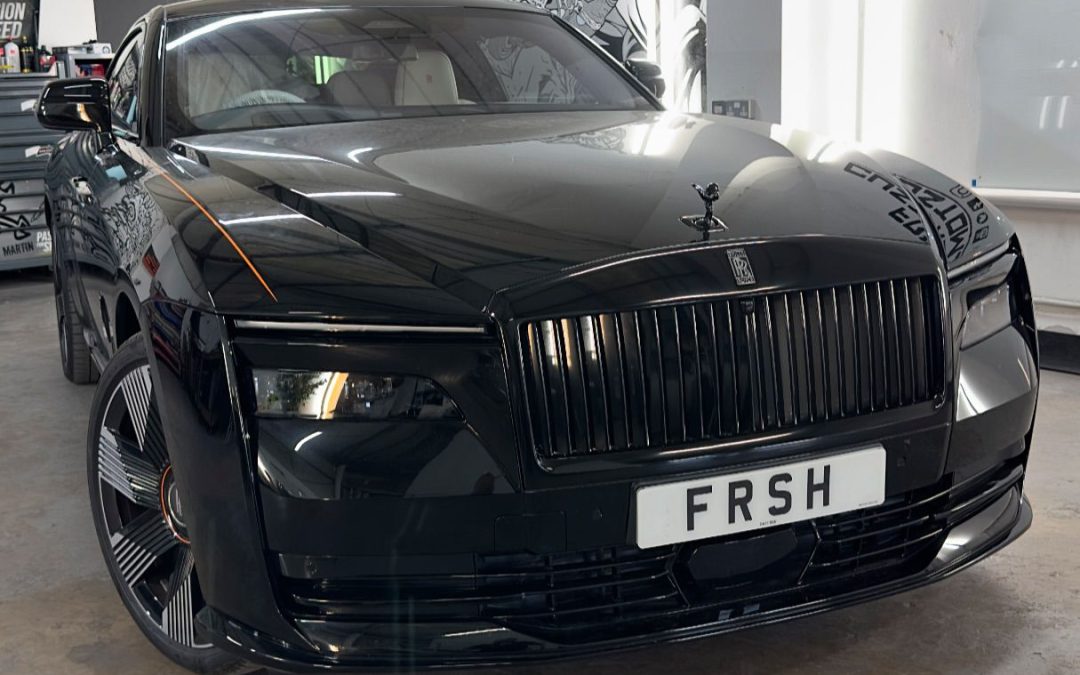 Blacked-Out (Dechromed) Rolls Royce Spectre